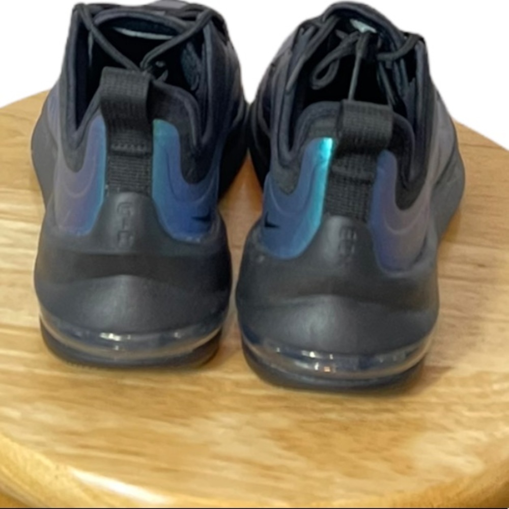 🔴SOLD🔴Nike Air Max 90 Winter Premium Size 6 - Picture 5 of 7